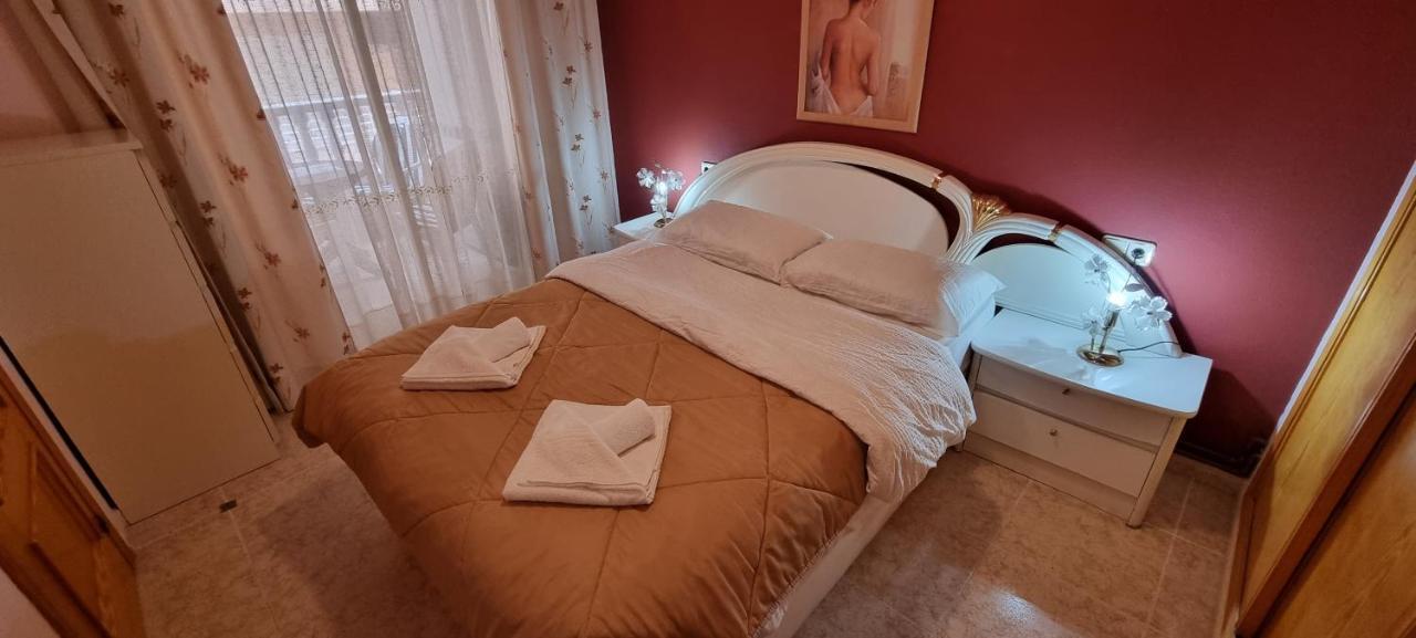 Apartament Dos Playas Торевиеха Екстериор снимка