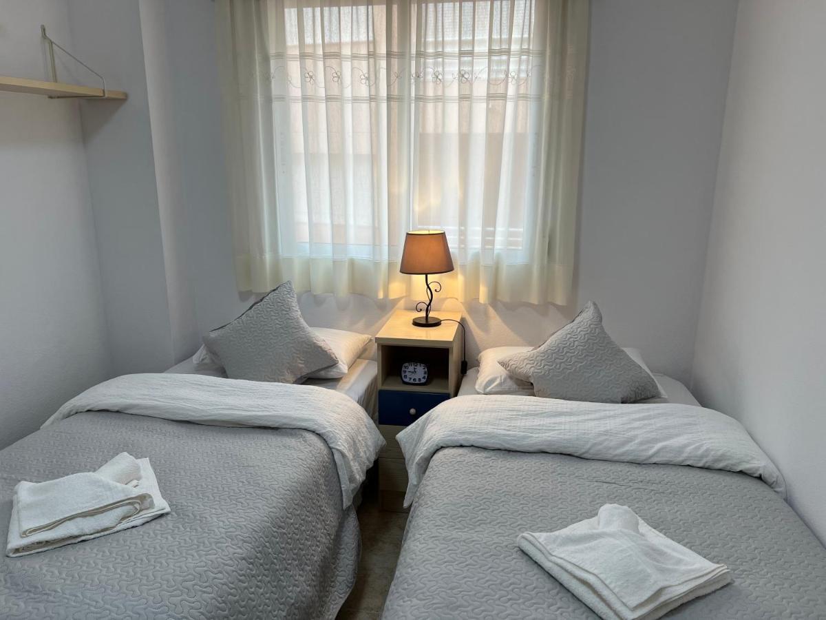Apartament Dos Playas Торевиеха Екстериор снимка